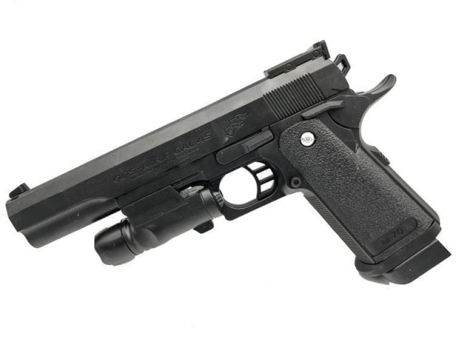 PISTOLET Z LASEREM W FOLII 2593