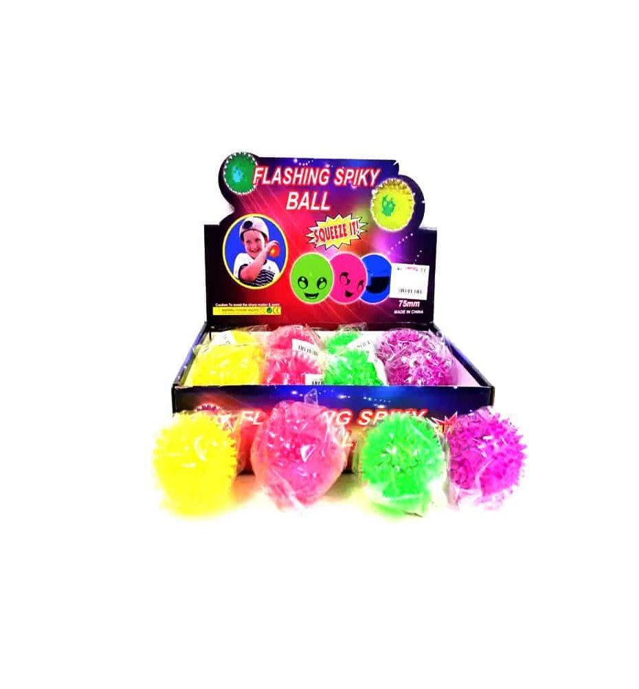 PILKA Z KOLCAMI SWIECI A12 2545