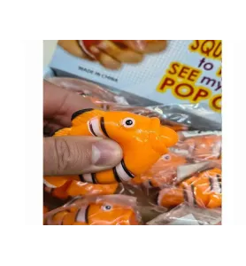 Gniotek Antystresowy Rybka z Językiem Squishy | Zabawka sensoryczna